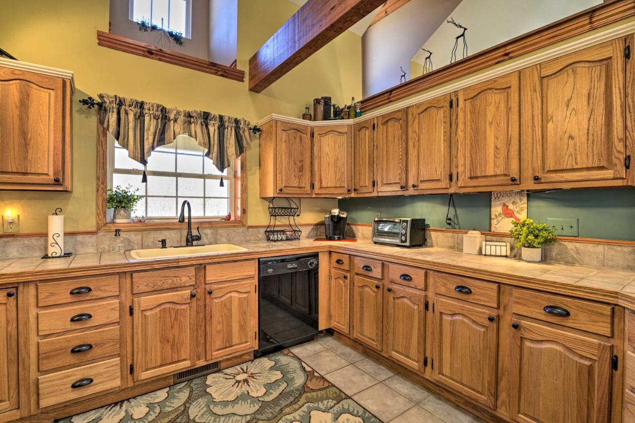Private Family Home With Deck, Porch And Forest Views! McComas Beach Esterno foto