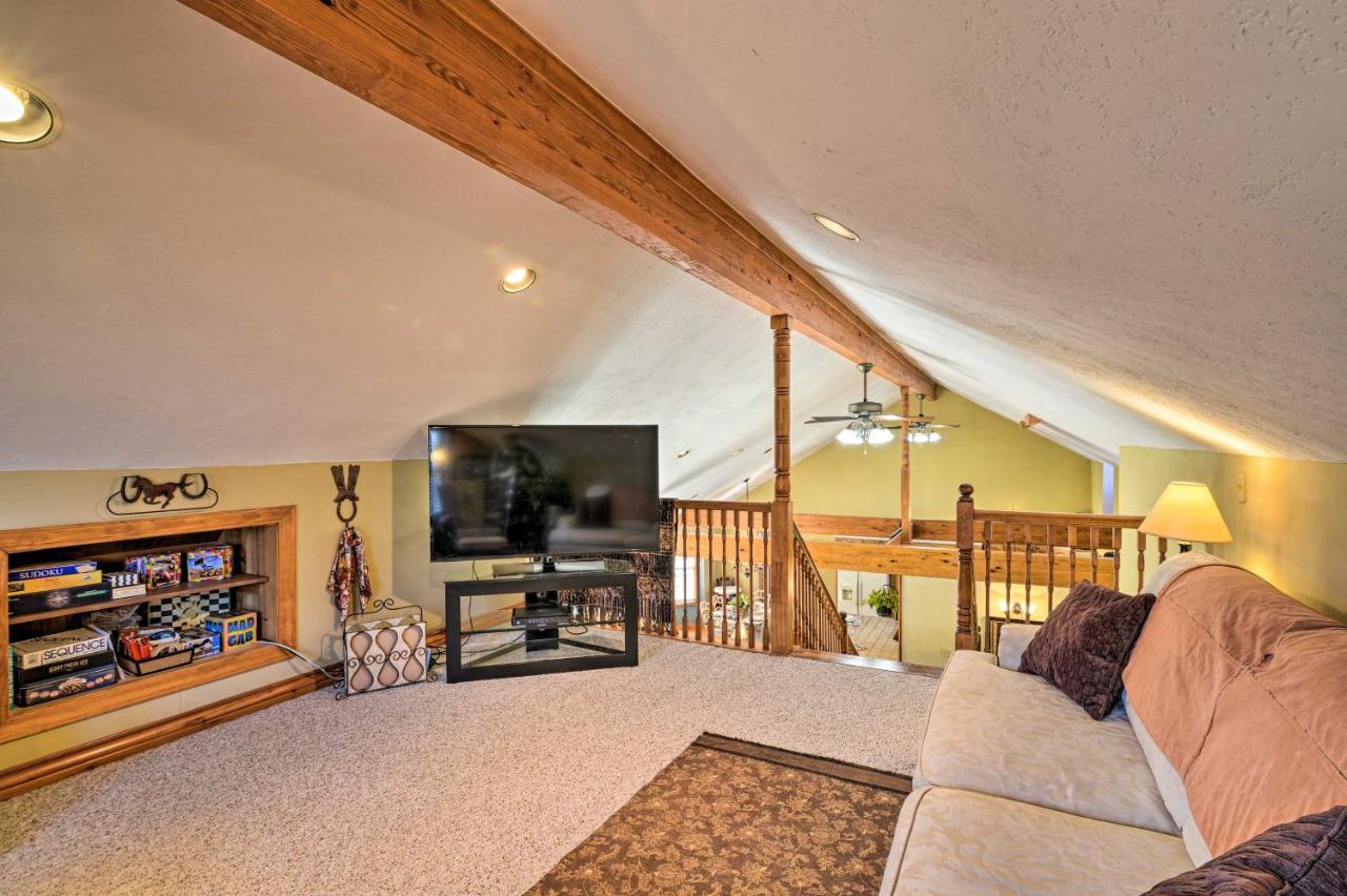 Private Family Home With Deck, Porch And Forest Views! McComas Beach Esterno foto