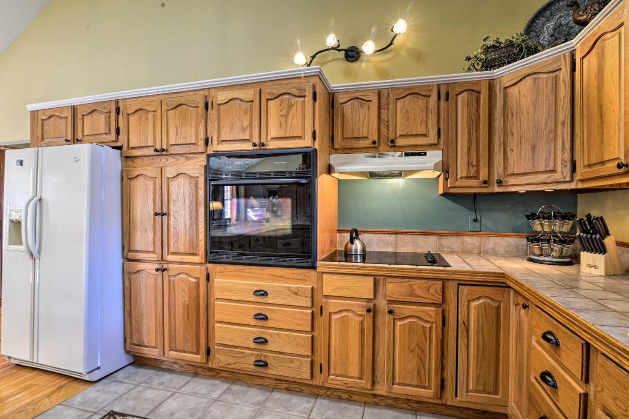 Private Family Home With Deck, Porch And Forest Views! McComas Beach Esterno foto